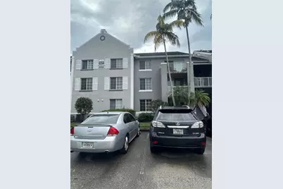 11177 SW 8th St #204, Pembroke Pines, FL 33025 - Photo 2