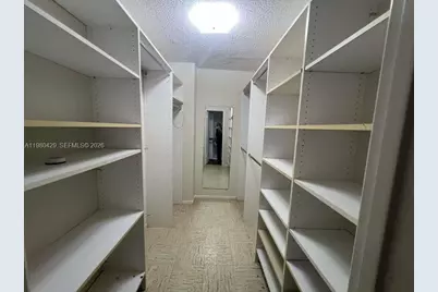 800 NE 195th St #501, Miami, FL 33179 - Photo 14