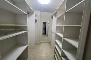 800 NE 195th St, Miami, FL 33179 - Photo 14