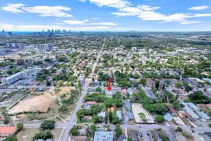 2415 Pierce St, Hollywood, FL 33020 - Photo 10