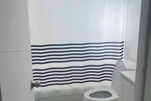 4435 Treehouse Ln, Tamarac, FL 33319 - Photo 18