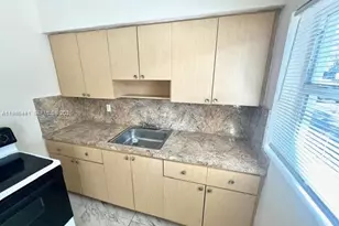 700 NE 85th St, Miami, FL 33138 - Photo 4