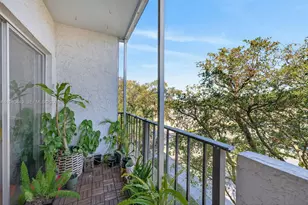 8950 NE 8th Ave, Miami, FL 33138 - Photo 10