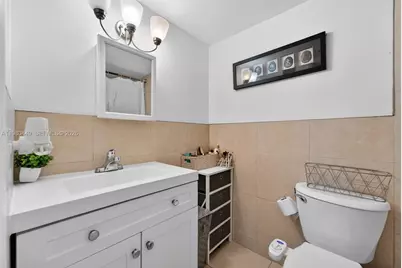 8950 NE 8th Ave #402, Miami, FL 33138 - Photo 14