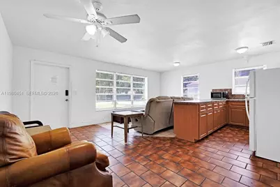 2419 Pierce St #., Hollywood, FL 33020 - Photo 12