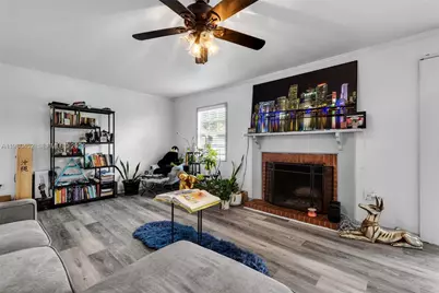 1215 26th St NW, Winter Haven, FL 33881 - Photo 4