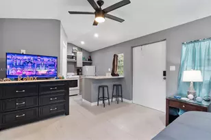 2805 E Lexington Dr, Miramar, FL 33025 - Photo 30