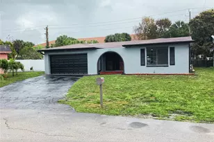 2805 E Lexington Dr, Miramar, FL 33025 - Photo 1