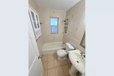 7501 Byron Ave #1A, Miami Beach, FL 33141 - Photo 12