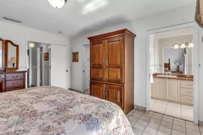 9310 SW 20th St, Miami, FL 33165 - Photo 22