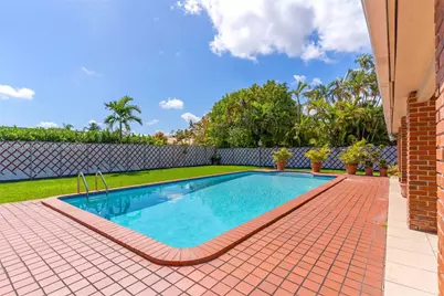 9310 SW 20th St, Miami, FL 33165 - Photo 32