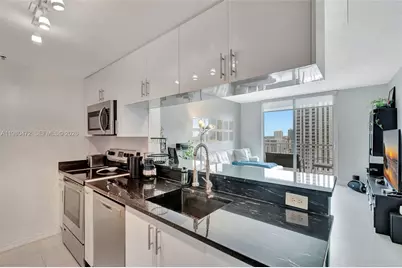 275 NE 18th St #PH-09, Miami, FL 33132 - Photo 8