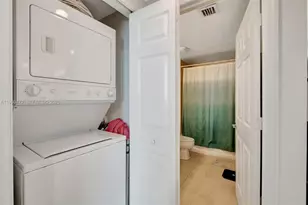 275 NE 18th St, Miami, FL 33132 - Photo 16