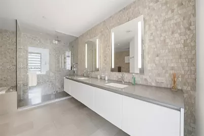 88 SW 7th St #1010, Miami, FL 33130 - Photo 20