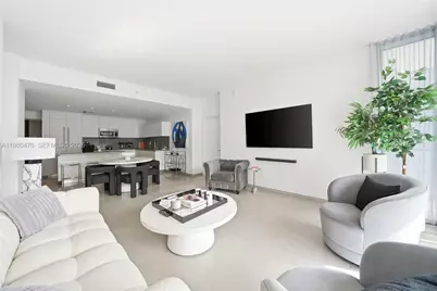 88 SW 7th St #1010, Miami, FL 33130 - Photo 6
