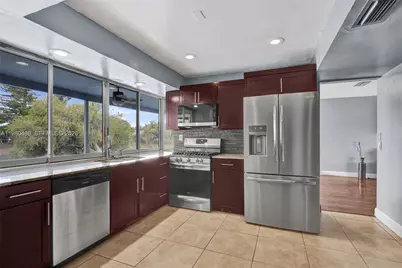 8699 NW 26th Pl, Sunrise, FL 33322 - Photo 2