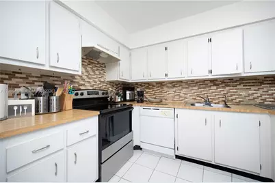 16400 Golf Club Rd #305, Weston, FL 33326 - Photo 10