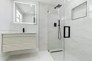 1840 NE 199th St, Miami, FL 33179 - Photo 18