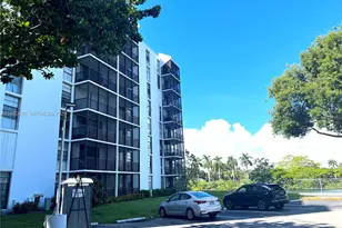 3475 N Country Club Dr, Aventura, FL 33180 - Photo 20