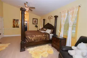 8733 NW 76th Dr, Tamarac, FL 33321 - Photo 4