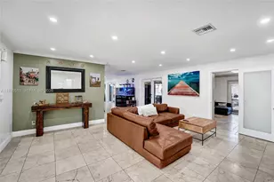 1015 S 14th Ave, Hollywood, FL 33020 - Photo 10