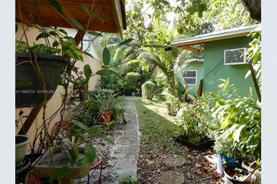 19901 SW 92nd Ave, Cutler Bay, FL 33157 - Photo 16