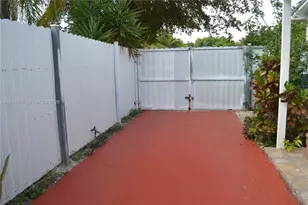 19901 SW 92nd Ave, Cutler Bay, FL 33157 - Photo 4