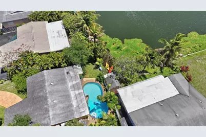 737 SW 2nd Ct, Hallandale Beach, FL 33009 - Photo 48