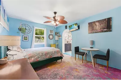 737 SW 2nd Ct, Hallandale Beach, FL 33009 - Photo 22