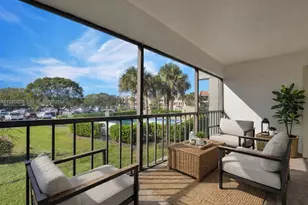 230 Lakeview Dr, Weston, FL 33326 - Photo 10