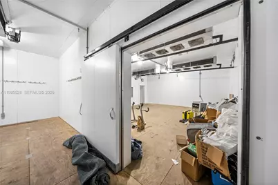 2585 NW 21st Ter, Miami, FL 33142 - Photo 16