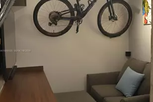 11113 Biscayne Blvd, Miami, FL 33181 - Photo 32