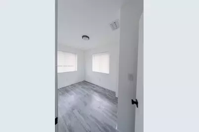 3417 NW 22nd Ave #7, Miami, FL 33142 - Photo 6