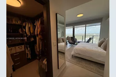 1000 Brickell Plaza #4506, Miami, FL 33131 - Photo 26