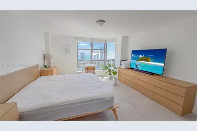 3530 Mystic Pointe Dr #LPH13, Aventura, FL 33180 - Photo 12