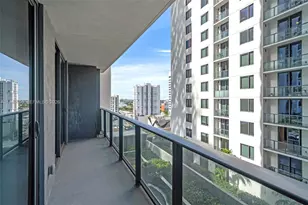 55 SW 9th St, Miami, FL 33130 - Photo 30