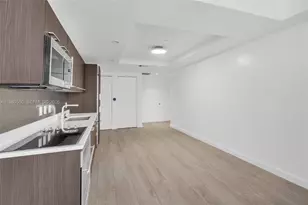 55 SW 9th St, Miami, FL 33130 - Photo 10