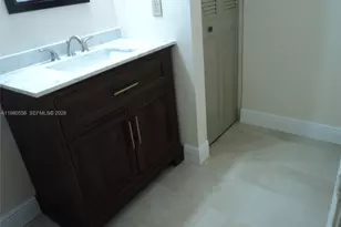 1301 NE 7th St, Hallandale Beach, FL 33009 - Photo 22