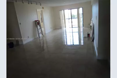 1301 NE 7th St #511, Hallandale Beach, FL 33009 - Photo 4