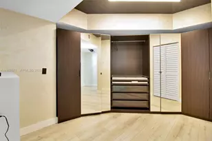 16699 Collins Ave, Sunny Isles Beach, FL 33160 - Photo 10