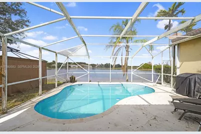 1400 Meadows Blvd #0, Weston, FL 33327 - Photo 4