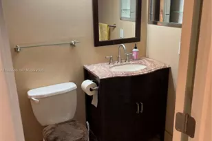 62 Harwood H, Deerfield Beach, FL 33442 - Photo 10