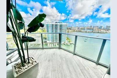 17111 Biscayne Blvd #2305, North Miami Beach, FL 33160 - Photo 1