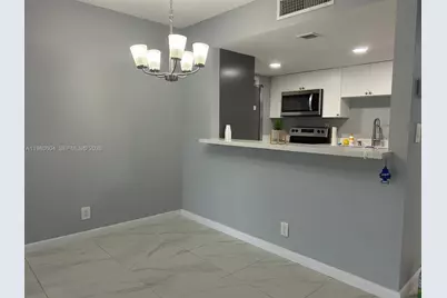 230 Lakeview Dr #209, Weston, FL 33326 - Photo 1