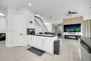 2007 NE 6th Ct, Homestead, FL 33033 - Photo 18