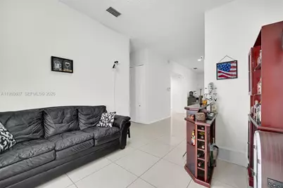 2007 NE 6th Ct, Homestead, FL 33033 - Photo 12