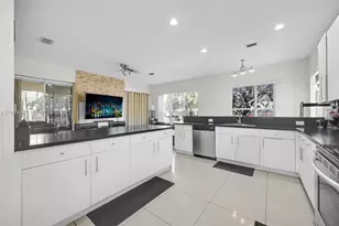 2007 NE 6th Ct, Homestead, FL 33033 - Photo 82