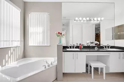 2007 NE 6th Ct, Homestead, FL 33033 - Photo 32