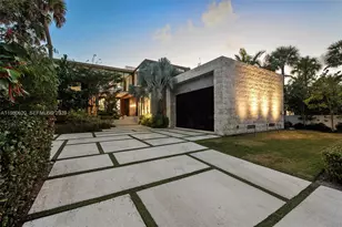310 S Hibiscus Dr, Miami Beach, FL 33139 - Photo 48