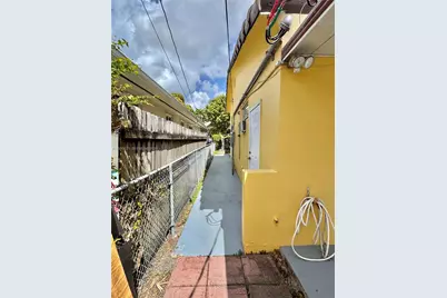2395 SW 2nd Street, Miami, FL 33135 - Photo 40